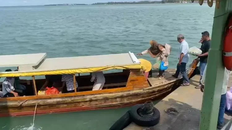 Menjelang Bulan Ramadan, Arus ke Pulau Penyengat Meningkat